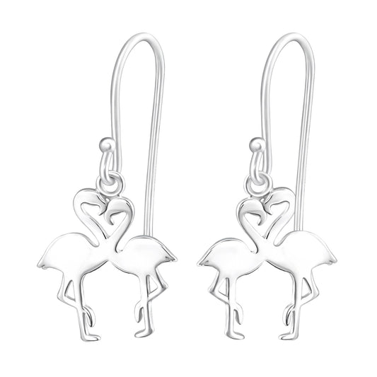 Gorgeous dropper earrings with two flamingoes in the shape of a heart.