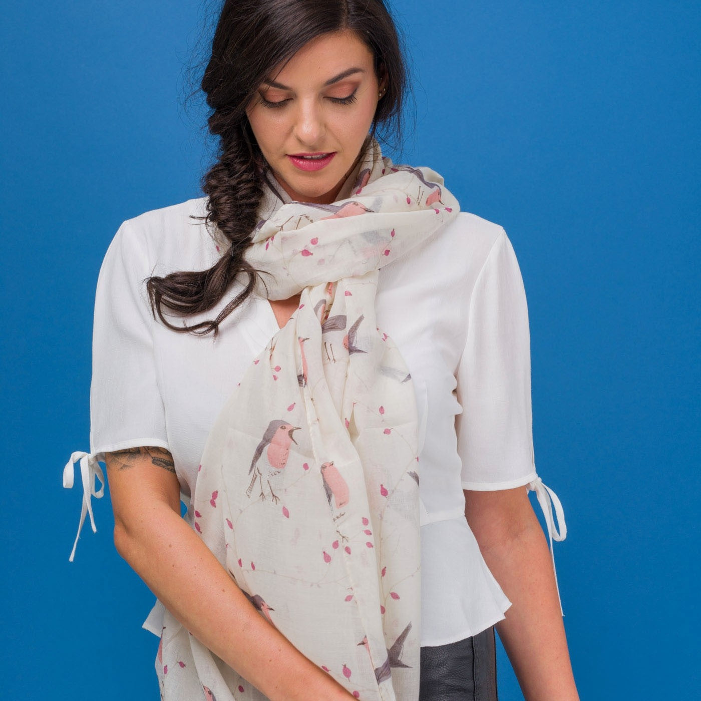 White Robin Scarf