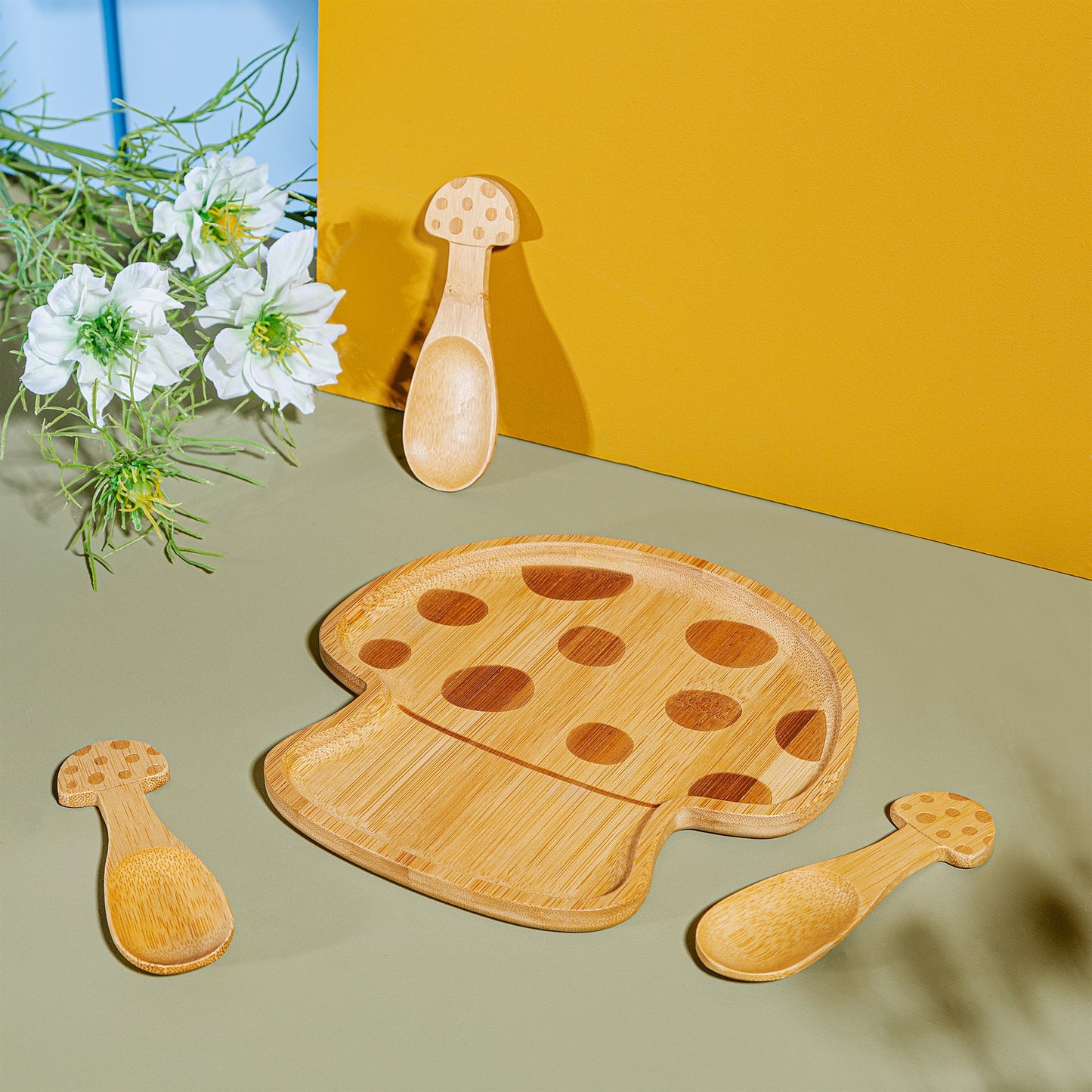 Flatlay bamboo children's plate I mushroom design