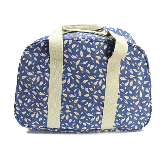 Blue weekend bag with small leaf print