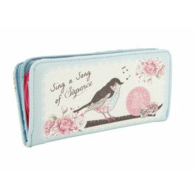 Pretty vintage style print purse featuring a a bird and the slogan Sing a Song of Sixpence. Ditsy floral print on the reverse.